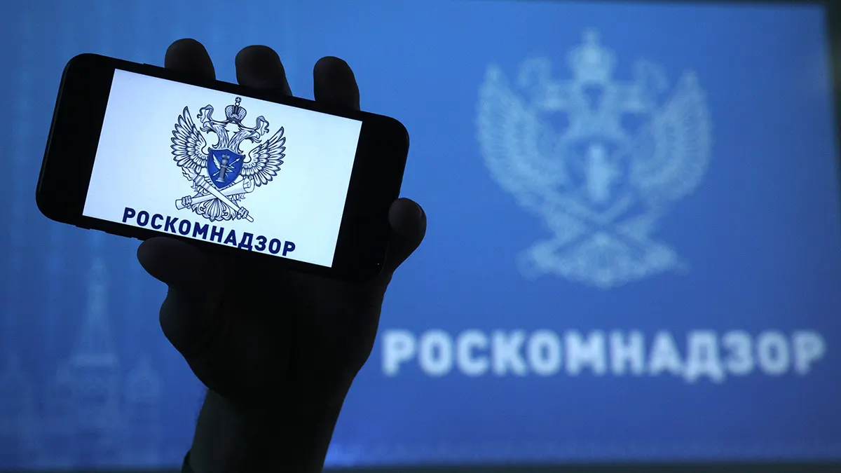 Регулятор сообщил о блокировке сайта из‑за материалов, якобы содержащих «пропаганду нетрадиционных сексуальных отношений». Редакция называет это надуманным поводом и намерена продолжать работу внутри страны.