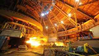 Одна из крупнейших металлургических компаний России столкнулась с резким падением прибыли, исчерпала почти всю денежную подушку и сокращает расходы на фоне обвала спроса на сталь и санкций.