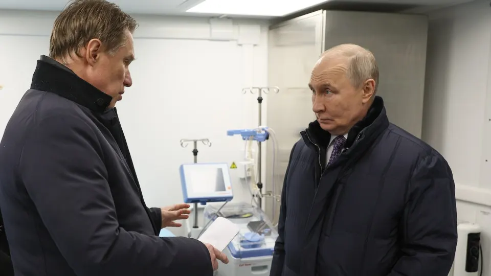 Президент потребовал от Минздрава шире охватить оценку репродуктивного здоровья мужчин и женщин, чтобы попытаться остановить многолетнее снижение числа рождений в стране.