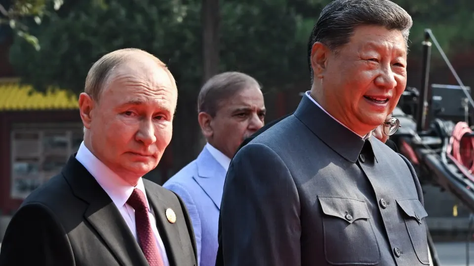 Проект макропрогноза кабинета министров показывает: резкого роста поставок российского газа в Китай в ближайшие годы не ожидается, а запуск «Силы Сибири‑2» фактически сдвинут за горизонт 2030 года.