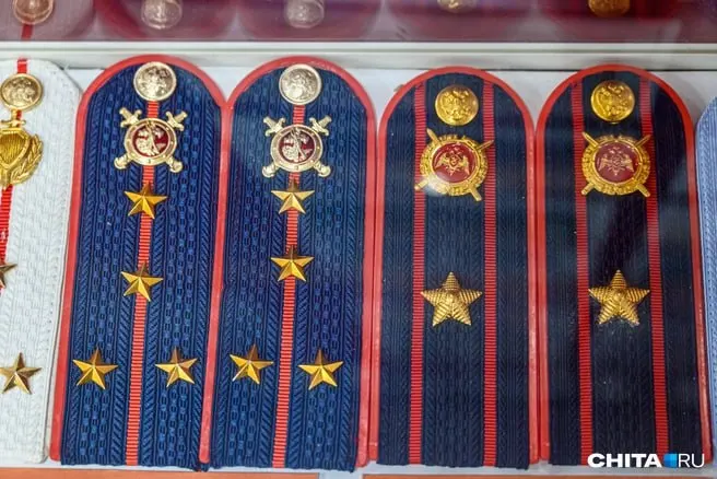 Предпринимателя из Арсеньева почти десять лет вымогали бывшие партнёры: суд признал троих виновными, двоим назначены сроки заключения, один участник в международном розыске.