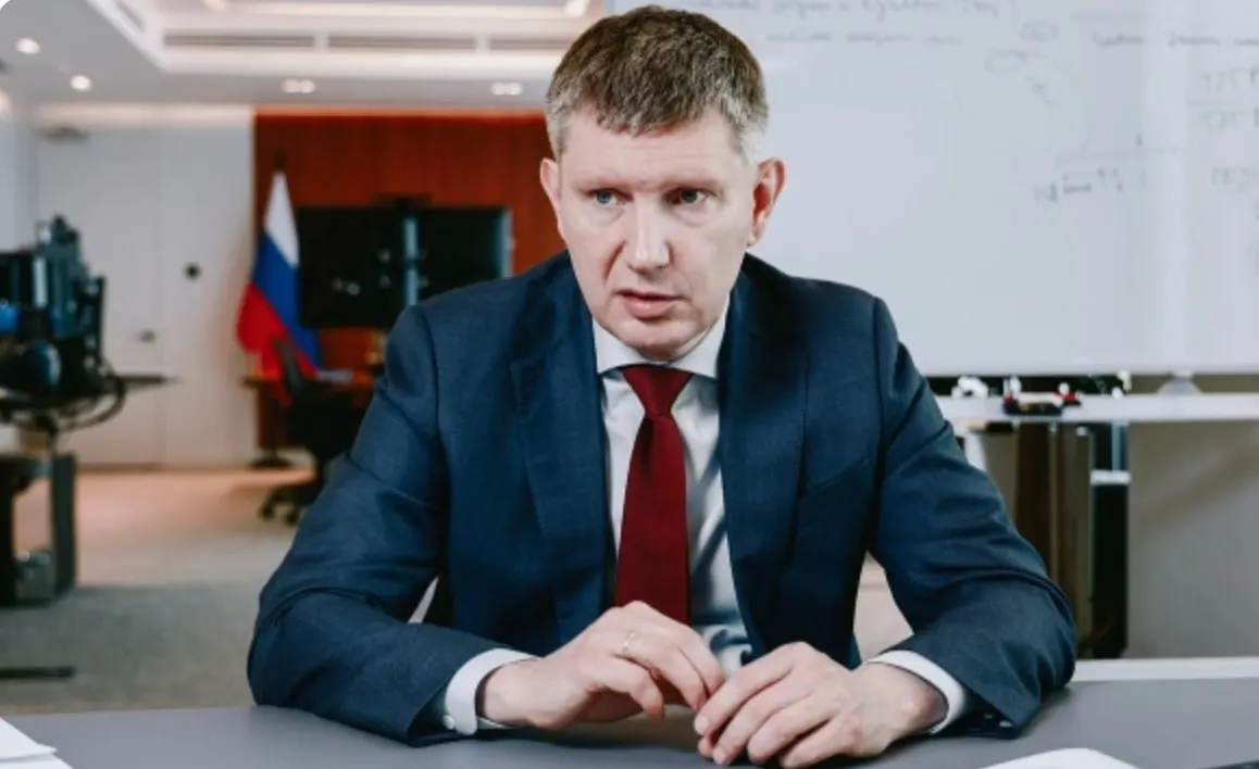 Максим Решетников назвал структурные изменения, бюджетную консолидацию и сохранение гибкости экономики ключевыми мерами для повышения инвестиций, занятости и производительности.