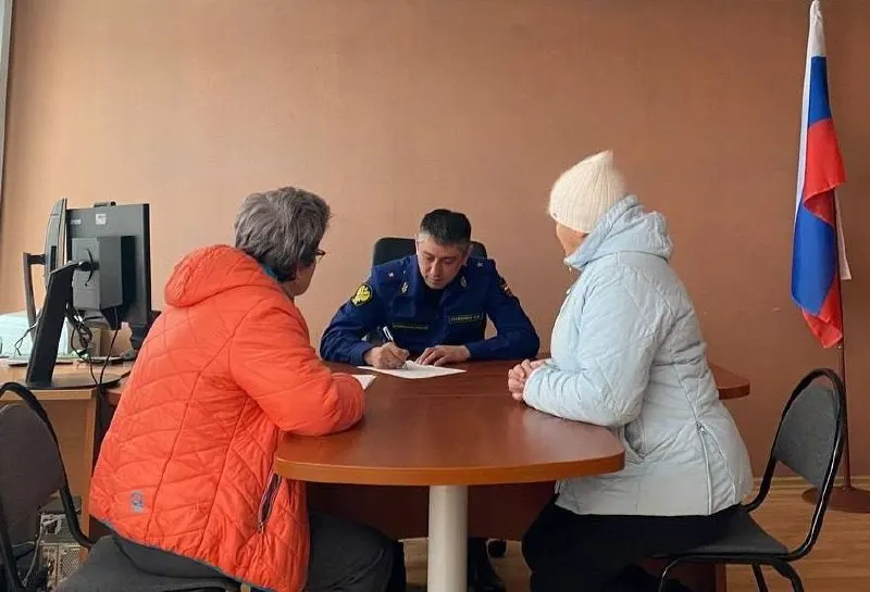 Сенаторы по предложению президента одобрили перевод Сергея Паволина из Мурманска в Иркутск. Ожидается, что новый руководитель прокуратуры сосредоточится на наведении порядка в сфере ЖКХ.