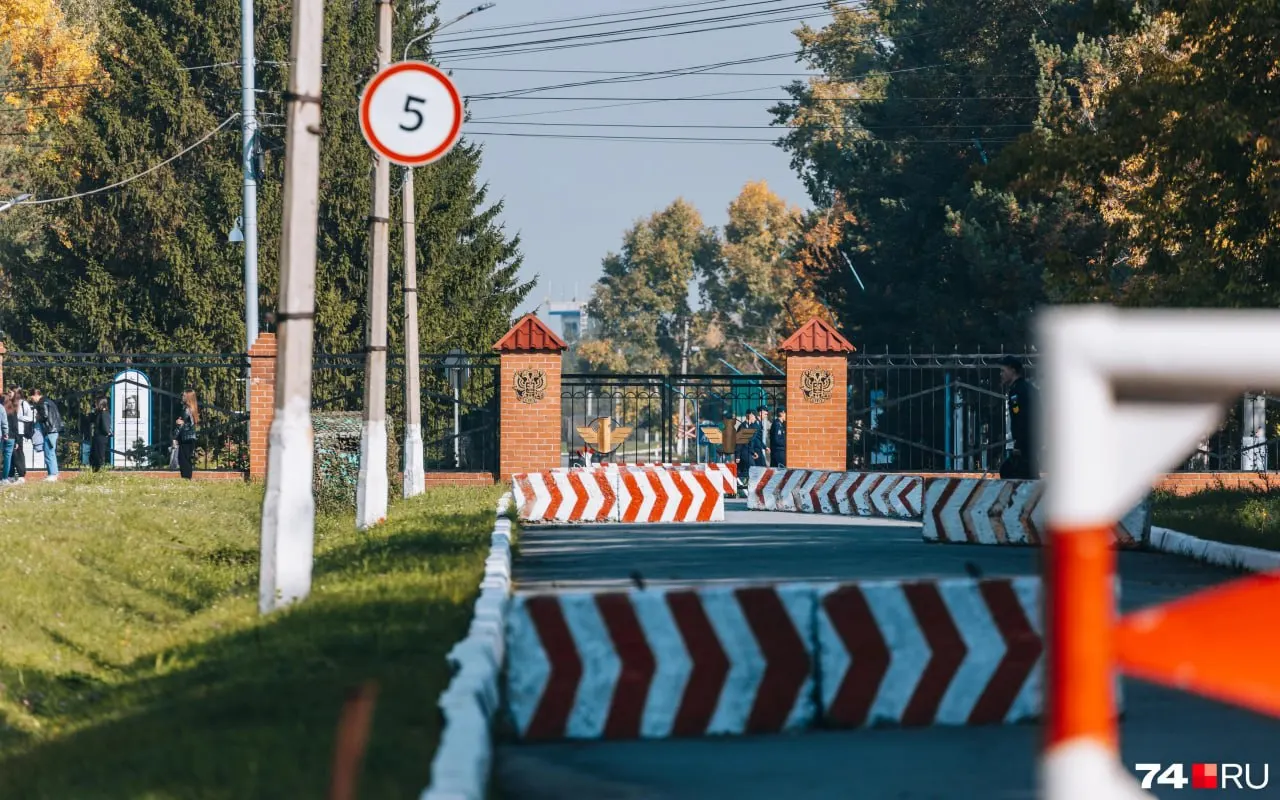 Правительство вывело Челябинское высшее военное авиационное училище штурманов из подчинения Военно-воздушной академии: реорганизацию должны завершить к 1 сентября 2026 года, штат составит 6050 человек.