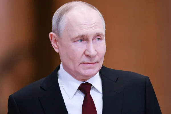 МИД сообщил об отзыве российского посла в Ереване Сергея Копыркина на фоне сближения Армении с ЕС — шаг трактуется как дипломатический сигнал недовольства.