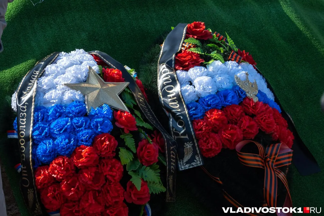 Супруга мужчины из Приморья больше полугода добивается снятия статуса дезертира: следствие не завершено, документы о смерти не выданы, выплаты семье не назначены.