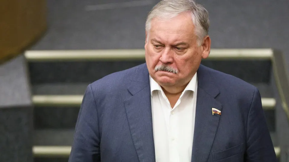 Первый зампред комитета Госдумы Константин Затулин заявил, что Латвия и Эстония якобы обманули русскоязычных жителей при распаде СССР, введя статус «неграждан». Его слова прозвучали на фоне обсуждения в Госдуме законопроекта о защите россиян за рубежом и сигналов разведок о рисках эскалации в отношении НАТО.