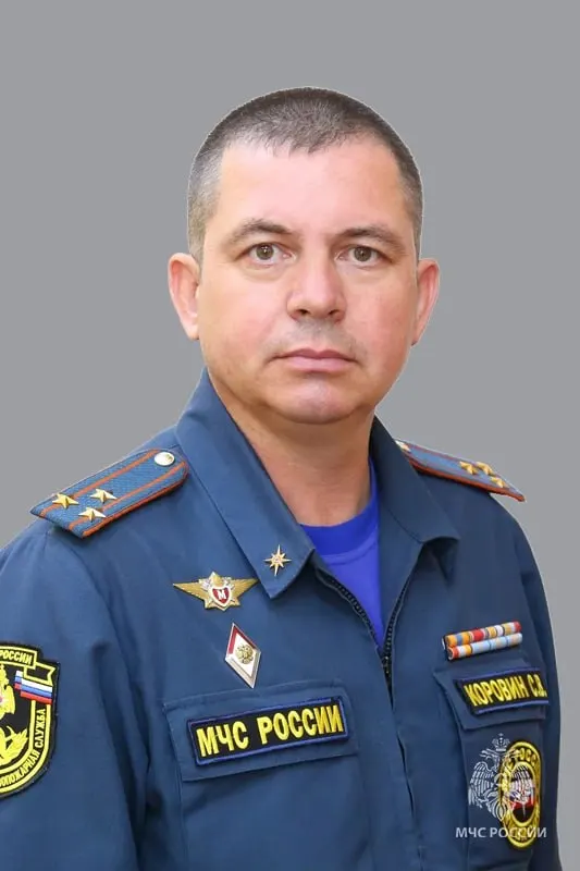 Президент подписал указ 3 июня: полковник внутренней службы Сергей Коровин возглавил краевое управление МЧС. У нового руководителя — более 25 лет службы и многочисленные награды.