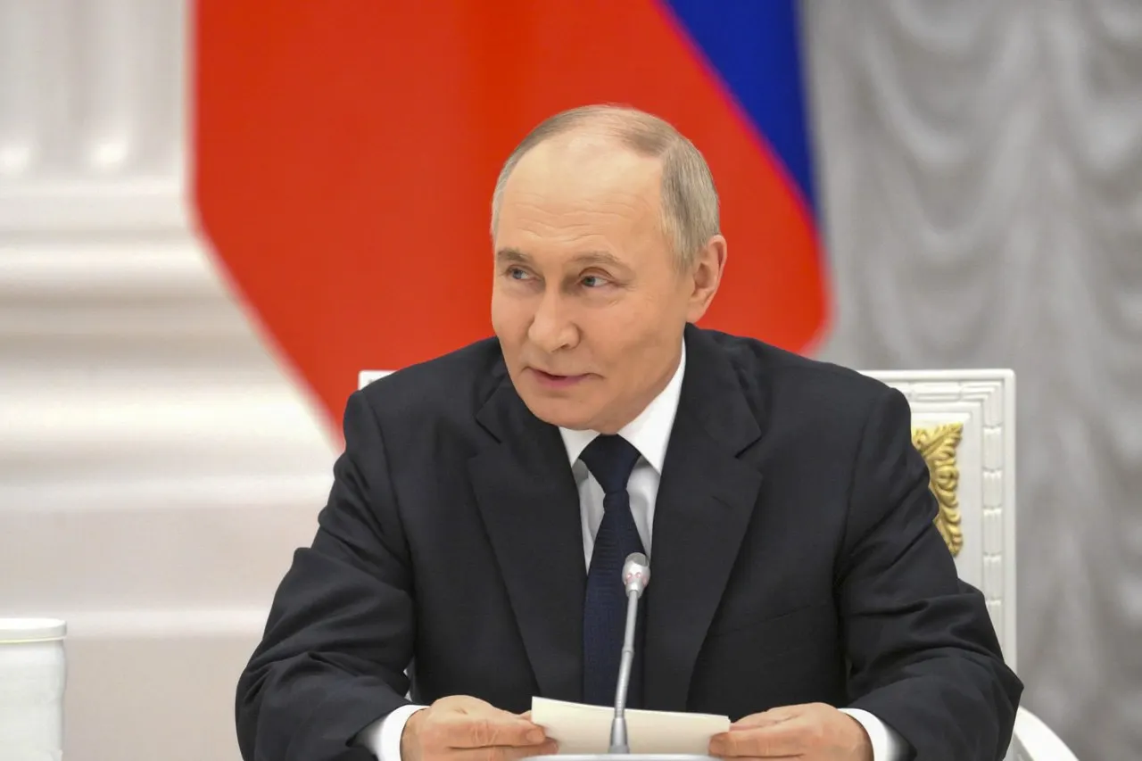 Президент заявил, что РФ располагает всеми необходимыми возможностями для защиты Калининградской области в ответ на угрозы ударов по базам ПВО.