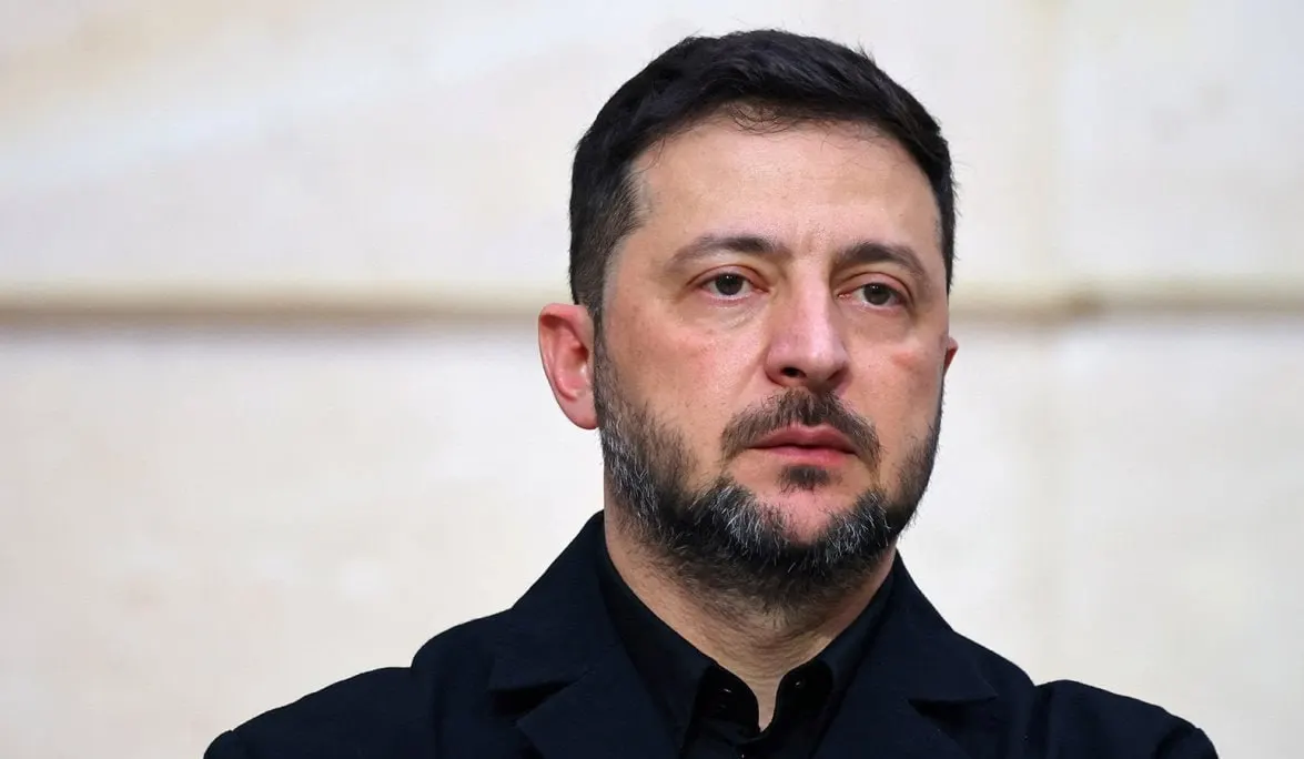 Президент Украины назвал заявление российского лидера на ПМЭФ «слабым ответом», предложив временное прекращение огня, фиксирование линии фронта и прямые переговоры на нейтральной площадке.