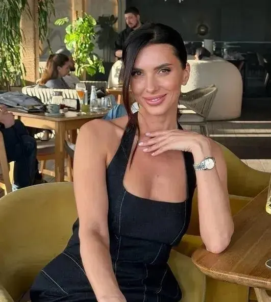 Жительница Владивостока Яна Молчанова выиграла национальный конкурс красоты «Мисс Россия Мира — 2026». В финале состязались 155 участниц из разных регионов страны.
