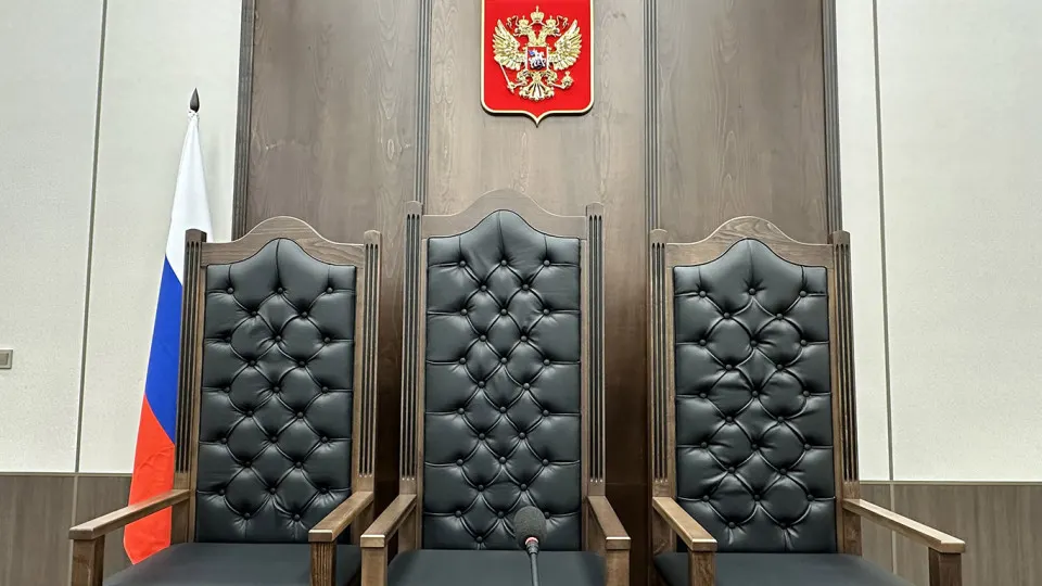 Городской суд Петропавловска‑Камчатского признал гражданина США Пола Джионэ виновным в нарушении закона о миссионерской деятельности и обязал его покинуть страну. Суд также назначил штраф и поместил его в центр временного содержания мигрантов.