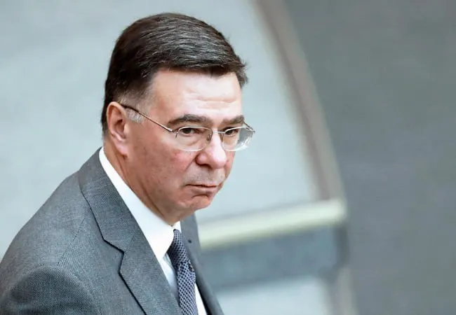 Заместитель министра иностранных дел Александр Панкин на Петербургском международном экономическом форуме заявил, что экономика России устойчива и что страна не может быть охарактеризована как «бензоколонка».