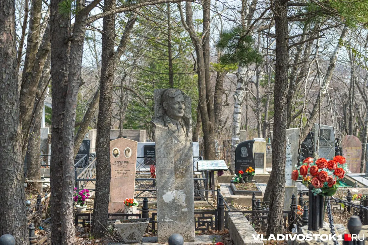Мэрия сообщает, что на «Морском» и «Лесном» кладбищах остаётся около 12 га незанятой земли, однако этого хватит примерно для 2–3% жителей города.