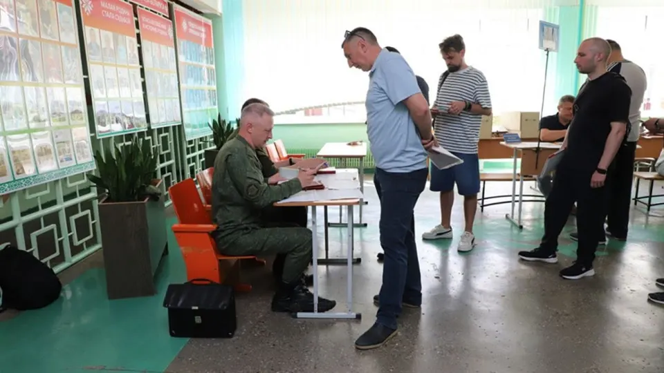 В Белоруссии с 17 по 26 июня в Гродненской области идут плановые мобилизационные учения с участием военкоматов и вызовом запасников — мероприятия проводятся на фоне усилившегося давления из России с требованием участия Минска в эскалации конфликта с Украиной.