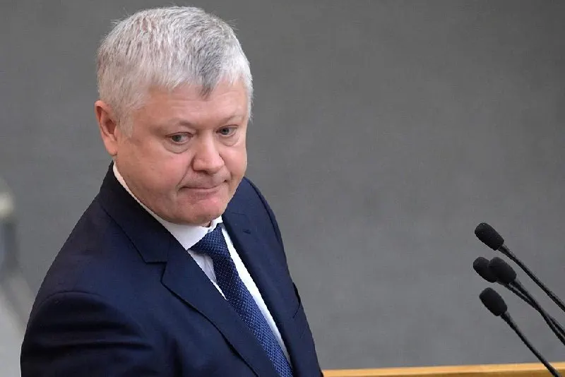 Председатель комитета Госдумы по безопасности заявил, что из России высланы свыше 360 зарубежных структур, более 60 — по материалам его комиссии; также, по его словам, принято 46 законов для защиты суверенитета.