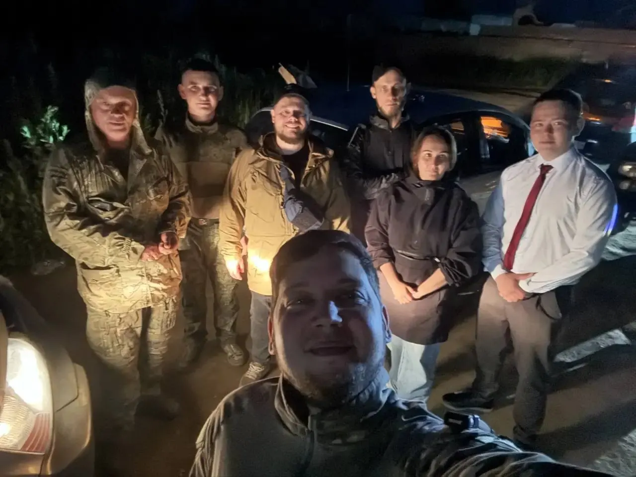 Добровольцы сообщили, что пик прошёл: с 1 июля они круглосуточно дежурили на АЗС, разработали инструкции и чат-бот для льготников. По их данным, очереди уменьшились в 3–4 раза, теперь персонал АЗС будет работать по новым алгоритмам.