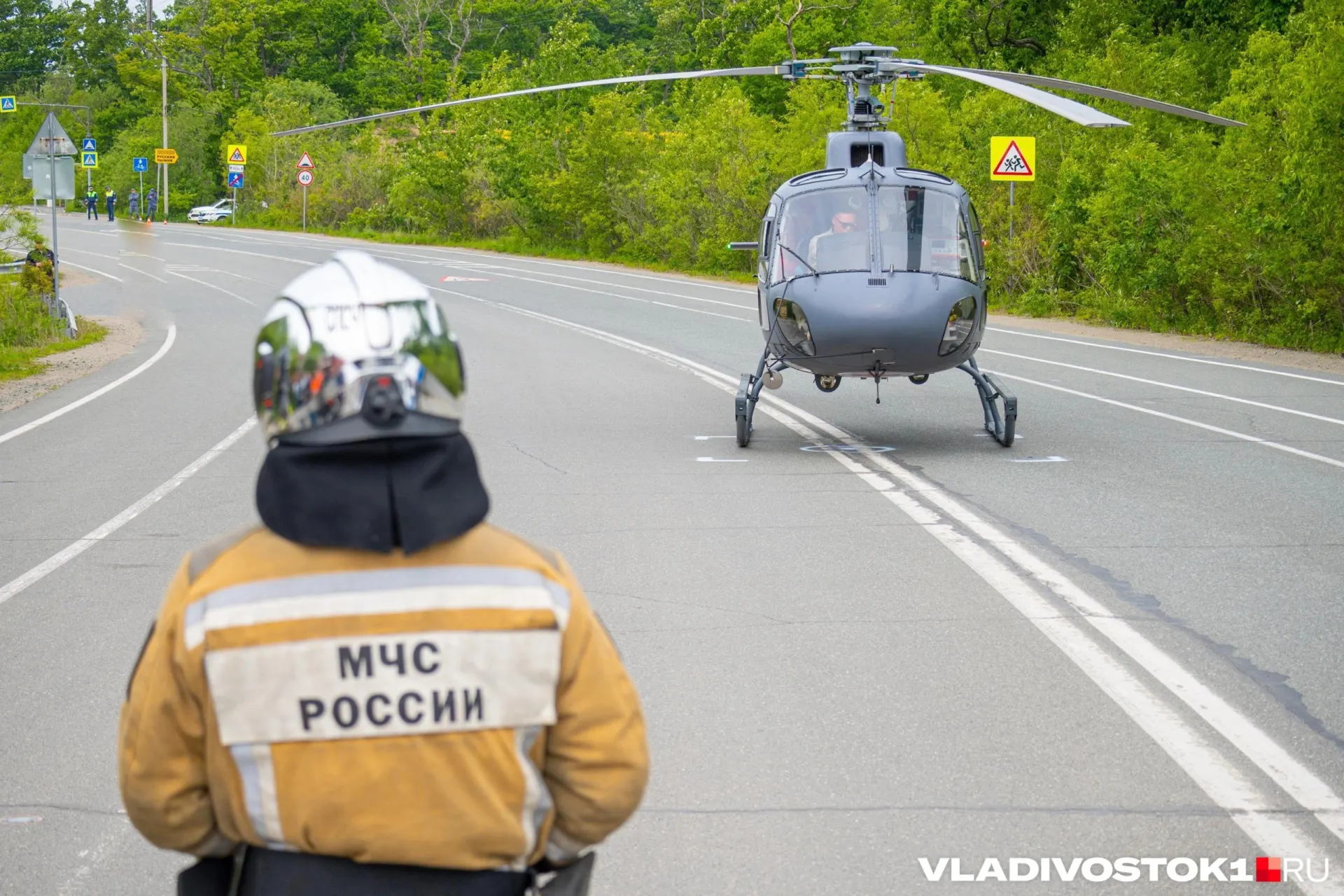 Поисковые авиаразведчики выполнили 87 вылетов и обследовали свыше 8 000 кв. м; аварийный радиомаяк не сработал, поэтому к операциям подключают БПЛА и волонтёров «ЛизаАлерт».