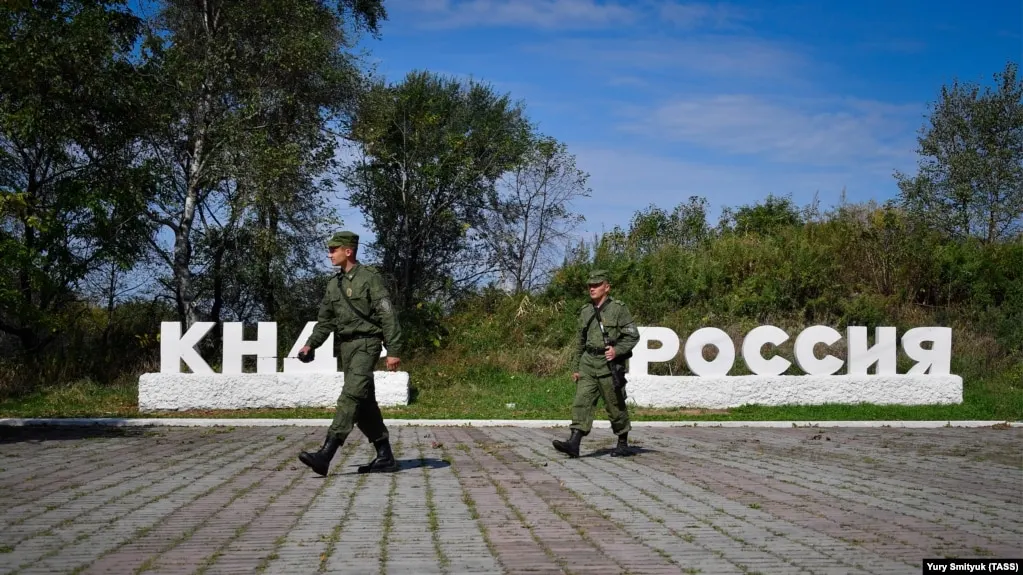 Мост через реку Туманную между Хасаном и Туманганом почти готов. Официально его позиционируют как проект для торговли и туризма, но эксперты предупреждают о рисках использования сооружения как военного логистического коридора.