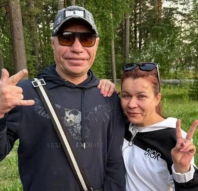Анонс взрослой вечеринки с резонансными интернет‑персонажами собрал сотни негативных реакций: местные блогеры призывают организаторов отменить шоу, называя гостей «сомнительными» и позорящими город.