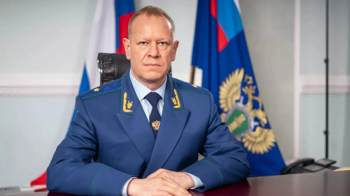 Президент направил в Совет Федерации кандидатуру Николая Рябова на должность прокурора Алтайского края. Сенаторы проведут консультации по назначению 16 июля; окончательное решение примет президент.