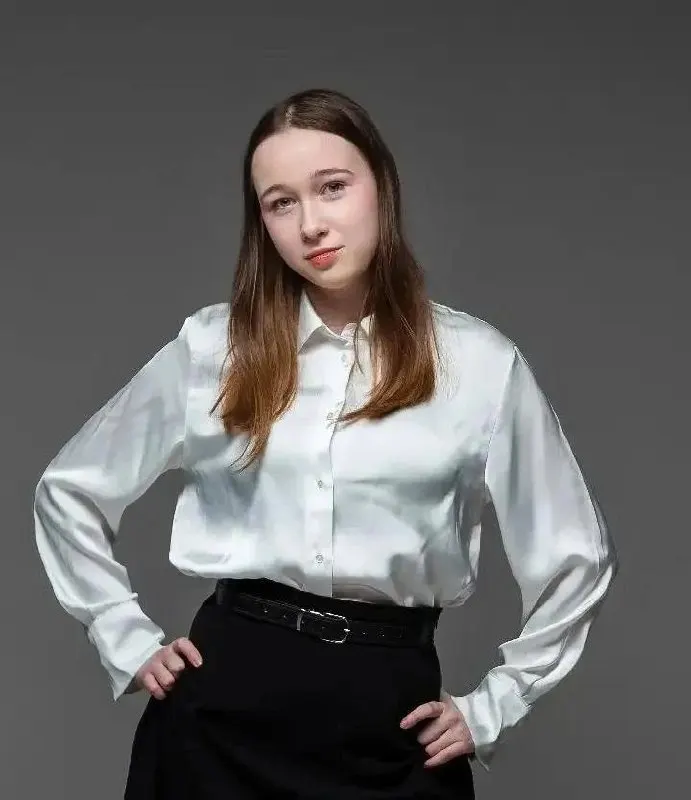 Софья Дорохова сдала ЕГЭ по физике на максимальный балл. Она готовилась самостоятельно, подчеркнула роль учителя и дала советы будущим выпускникам.