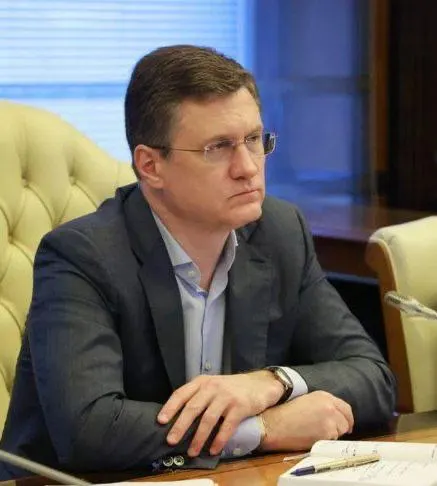 7 июля вице‑премьер Александр Новак провёл совещание по ситуации на рынке топлива: регионы отчитались о запасах и логистике, профильным ведомствам поручено усилить мониторинг и принять меры против локальных сбоев.