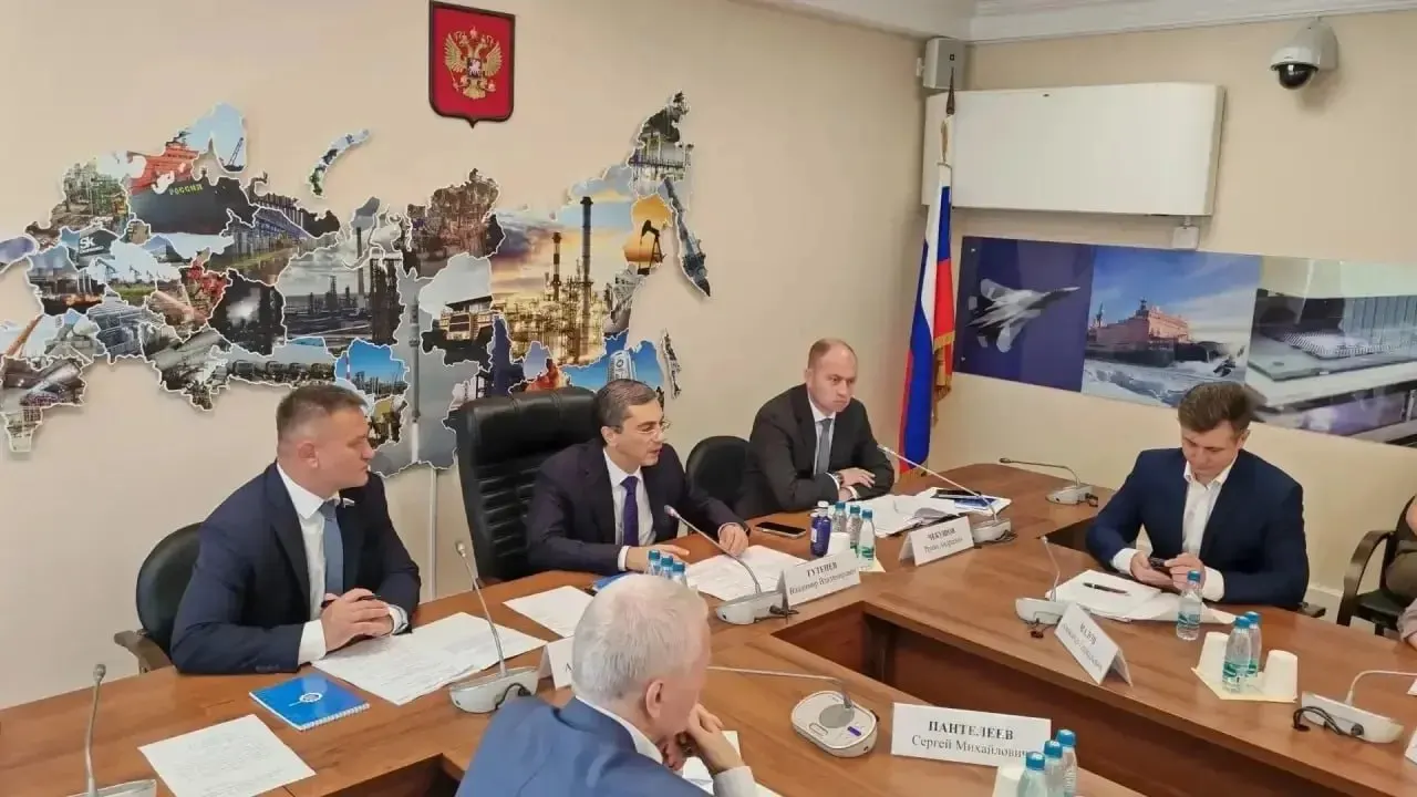 Депутат Александр Дроздов подготовил законопроект, который даст профильным министерствам доступ к данным ФНС для мониторинга формирования цен на продукты на всех этапах и быстрого реагирования на резкие подорожания.