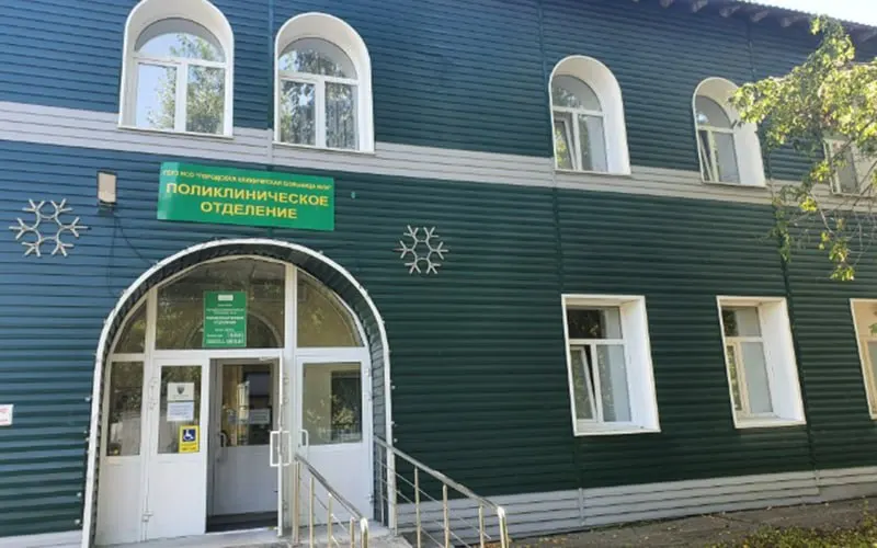 Предложение освободить государственные медицинские учреждения от налога на имущество направлено на увеличение финансирования здравоохранения за счёт перераспределения средств на оборудование и ремонт.