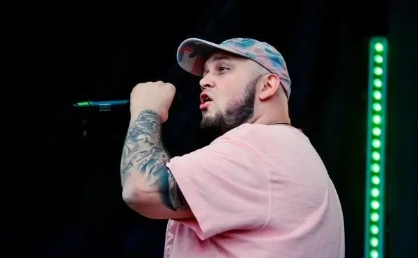 В Польше задержали российского гражданина по подозрению в подготовке покушения на неназванное лицо, речь идёт о ситуации, затрагивающей фигуру рэпера Kyivstoner.