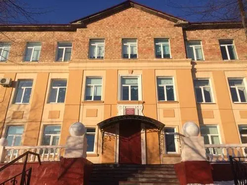 Лицей во Владивостоке вошёл в число лидеров по доле выпускников, поступивших в ведущие вузы страны, заняв 49-е место в рейтинге из 500 школ.