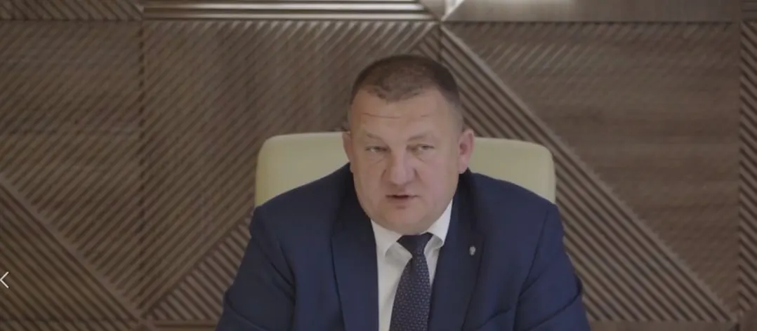 Ситуацию с топливом в республике комментирует и.о. министра: спрос растет, поставки стабильны, а автомобили правительства — в очереди как у остальных.