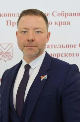 Единоросс Антон Волошко избран председателем заксобрания, сформированы заместители и составы комитетов. Расстановка сил в парламенте региона отражает партийный баланс.