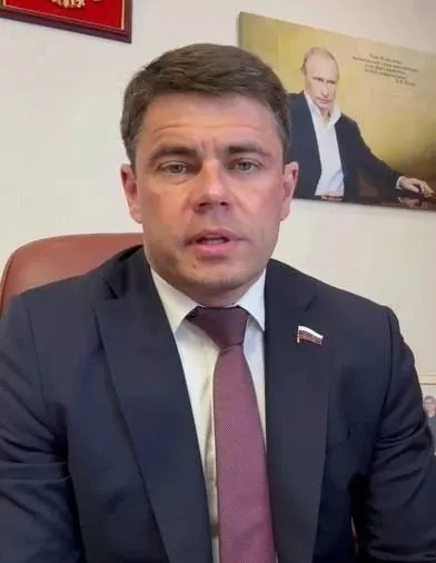 МАХ — шаг к суверенному интернету России с комментариями депутатов об информполитике.