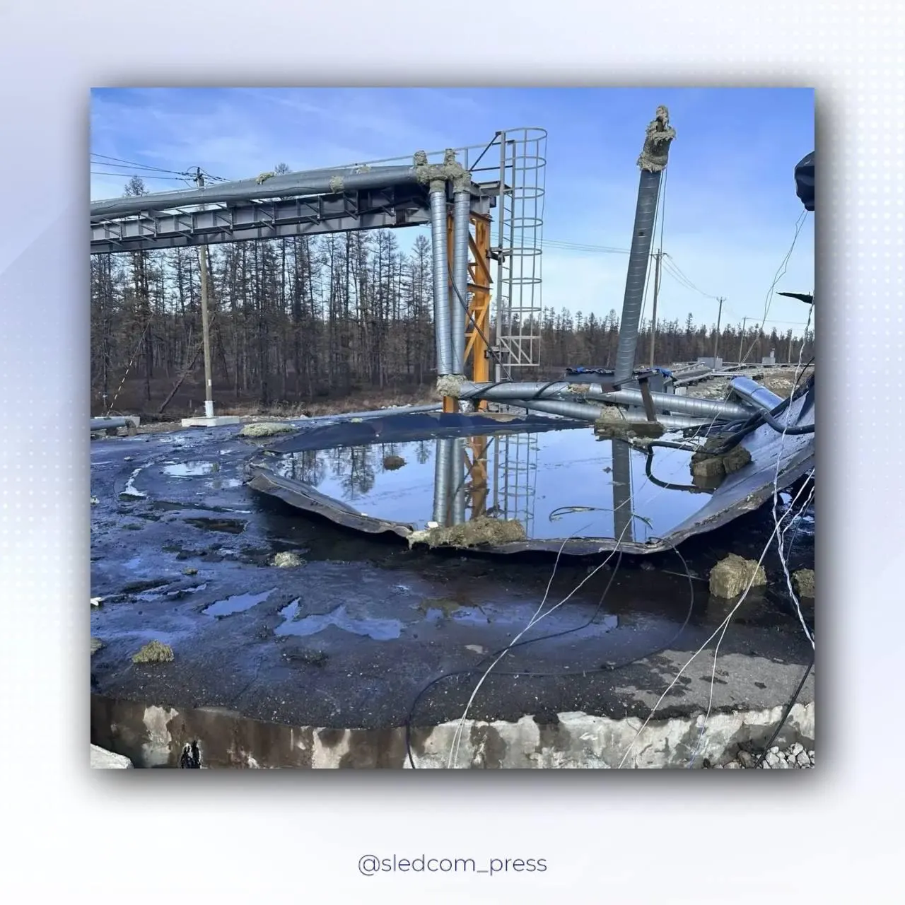 Во время сварочных работ на резервной насосной станции Эльгинского месторождения произошёл взрыв; число погибших устанавливается. Расследование ведётся.