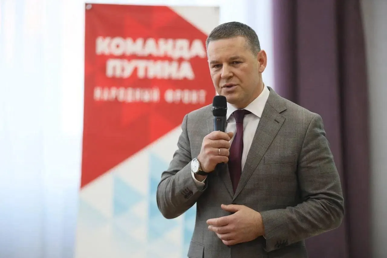 Указ передаёт активы через Центр Капитал владельцу, бывшему главе администрации Забайкальского края Марату Мирхайдарову, который ушёл на фронт. В перечень вошли активы компаний Kappa Rus, Tarkett, Ontex, Menshen и Eviosys (в составе Sonoco).