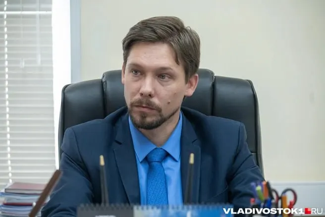 Региональные власти заявили, что министр Алексей Першин остаётся на должности; данные о замене не подтверждены.