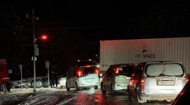 Снегопад парализовал движение на&nbsp;трассах Забайкальского края