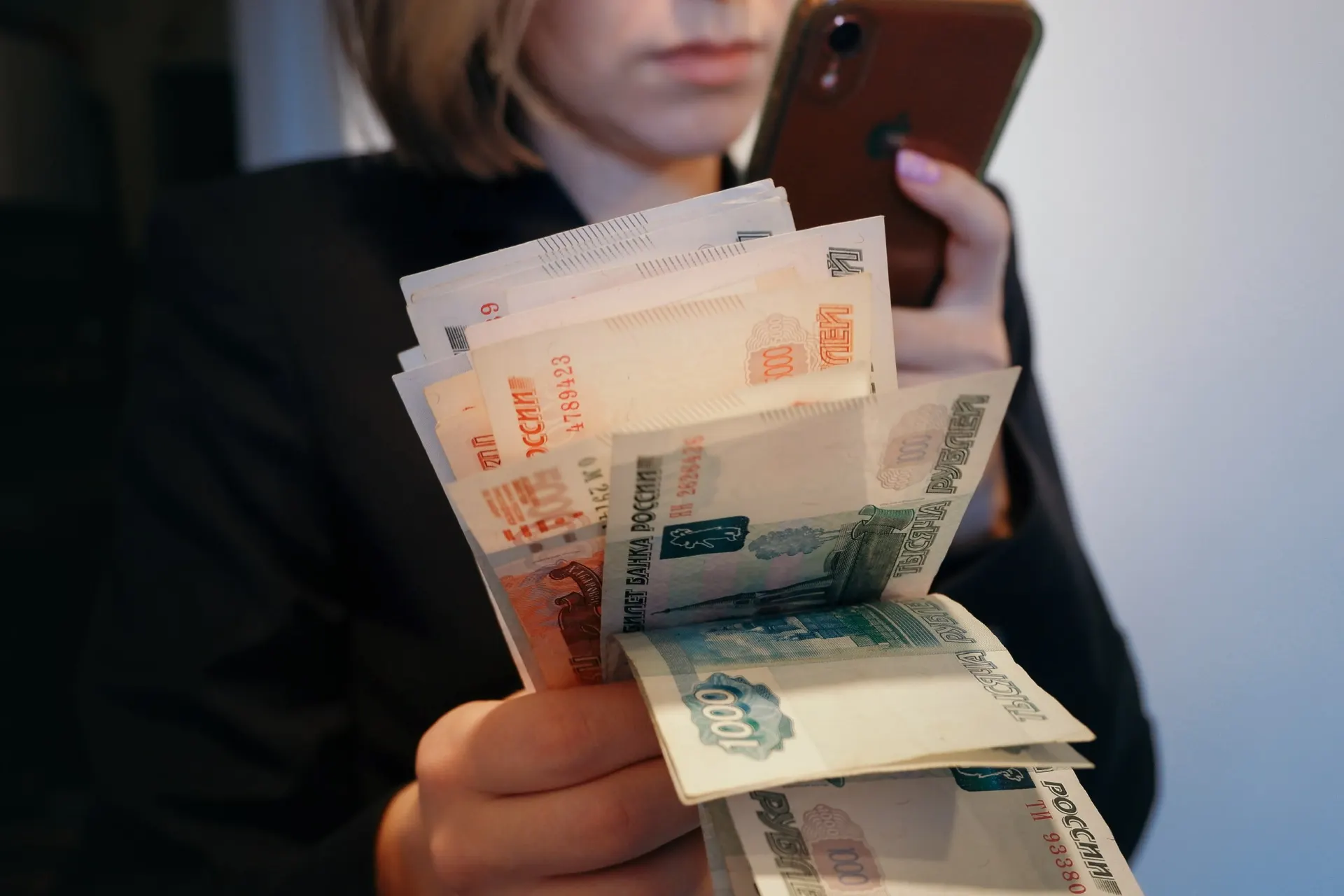 Разбор причин торможения экономики: не дорогие кредиты, а другие факторы, скрытые за официальной ставкой.
