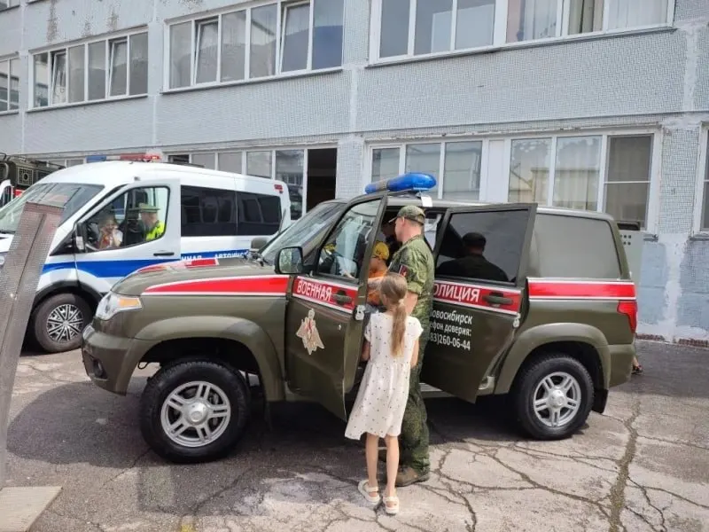 Минобороны предложило расширить полномочия военной полиции: опрос граждан, запрос документов и возможность работать в гражданской одежде по приказу руководства, а также усилить розыскные функции.