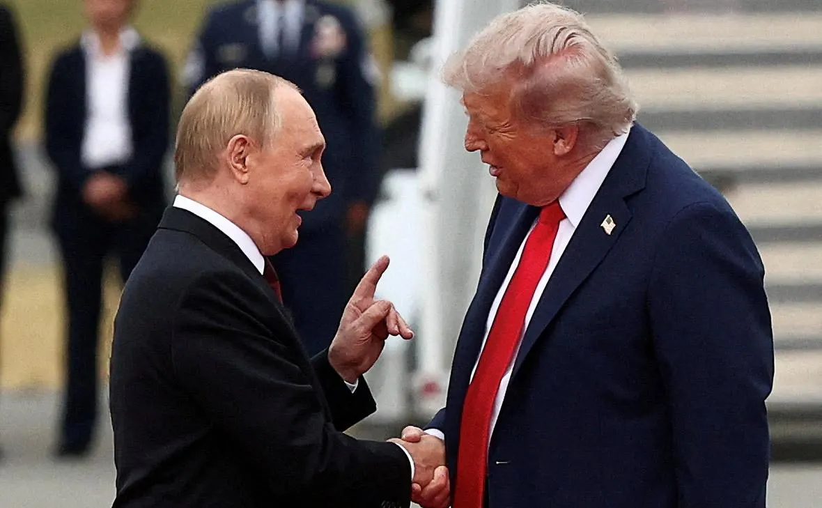 США приняли закон о санкциях против России и Ирана с планами значительных пошлин, однако позже решили приостановить применение большинства обновлений.