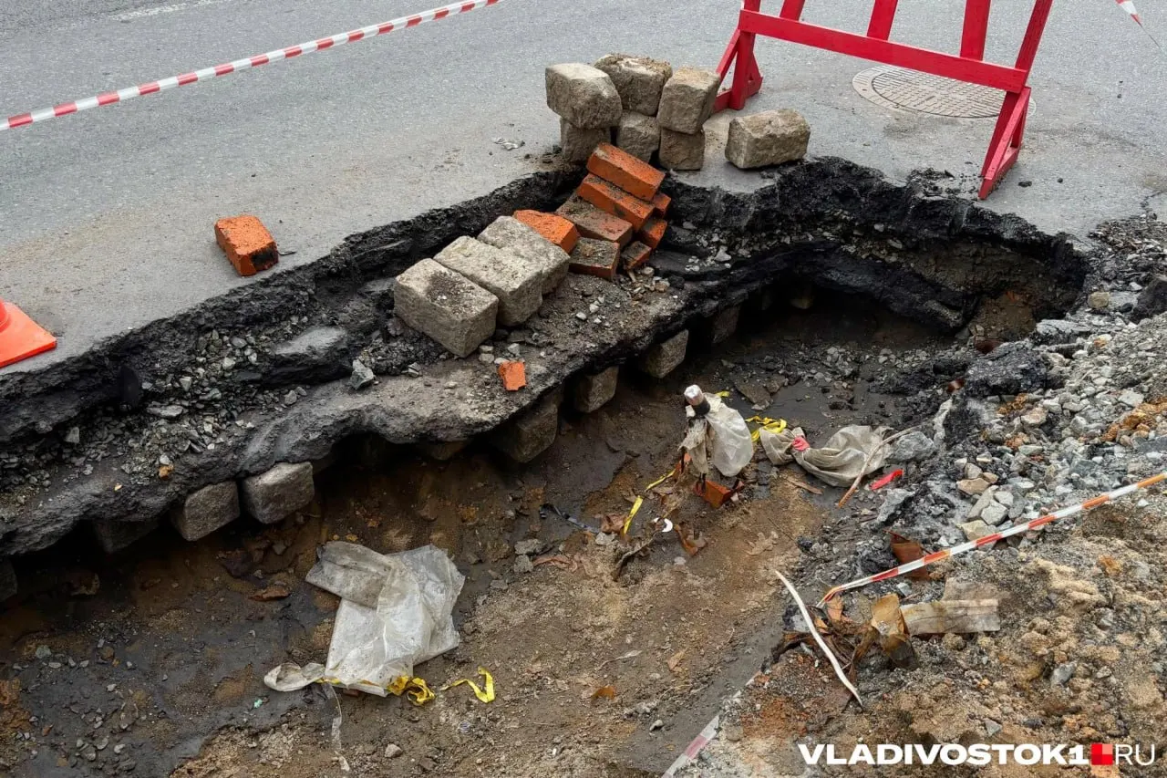 Новый участок дороги от «Китай-город» до ул. Снеговой будет использоваться как временный маршрут во время работ над мостом.